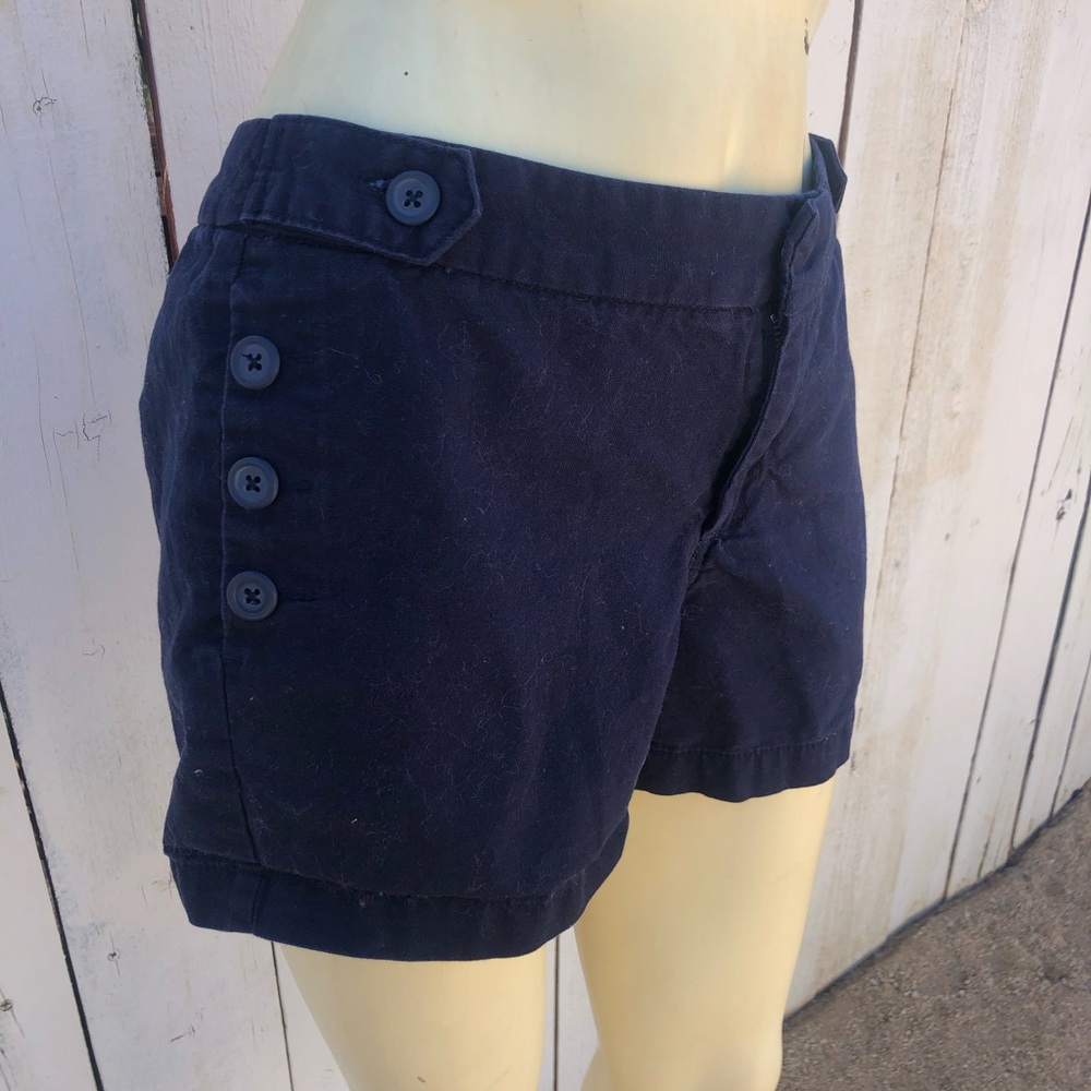 Merona size 8 navy blue retro style shorts